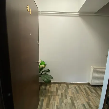 Apartment Summerland 44 *